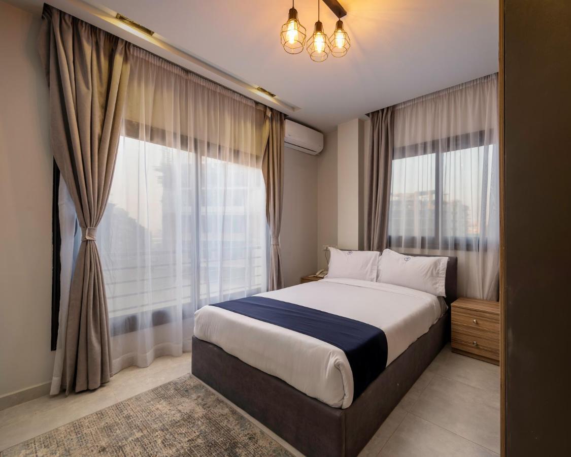 Travelholic Residence Golden Gates Cairo Exterior foto